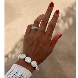Elegant White Shell Bracelet
